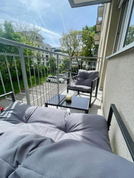 City Wohlfuehloase Mit Parkplatz Graz Exterior photo
